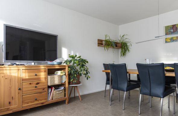 Wohnzimmer-Esstisch.jpg Wohnzimmer-Esstisch